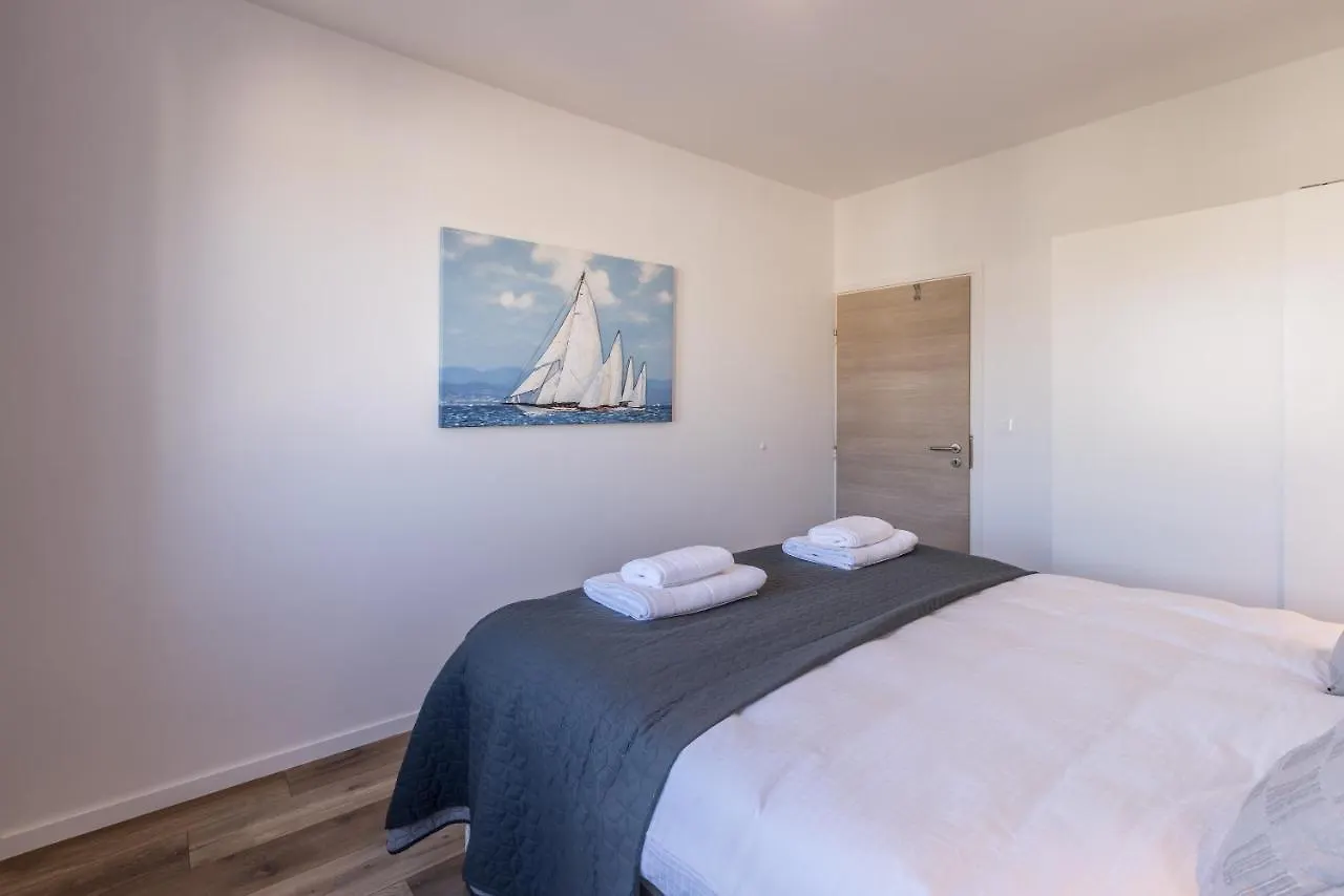 Sundowners Apartment, 52Qm, Double & Single Bed, 10 Min From Old Town Of Σπλιτ Διαμέρισμα