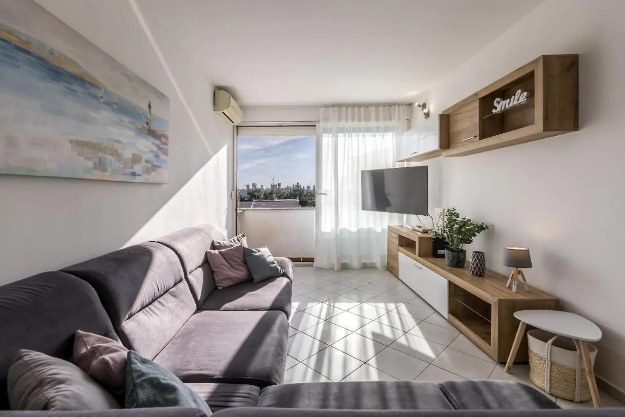 Sundowners Apartment, 52Qm, Double & Single Bed, 10 Min From Old Town Of Σπλιτ